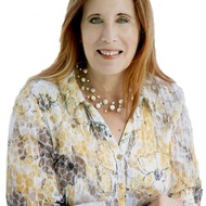 Karen Sandler expert realtor in Treasure Coast, FL 