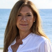 Donna Benton expert realtor in Treasure Coast, FL 