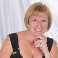 Pamela Lowe expert realtor in Treasure Coast, FL 