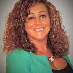 Shirley Mendez, The Jimmy Welch Team expert realtor in Louisville, KY 